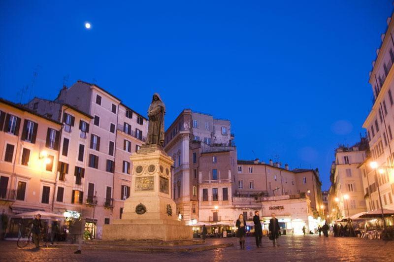 Casa Vacanze Campo De' Fiori Rom Exterior foto